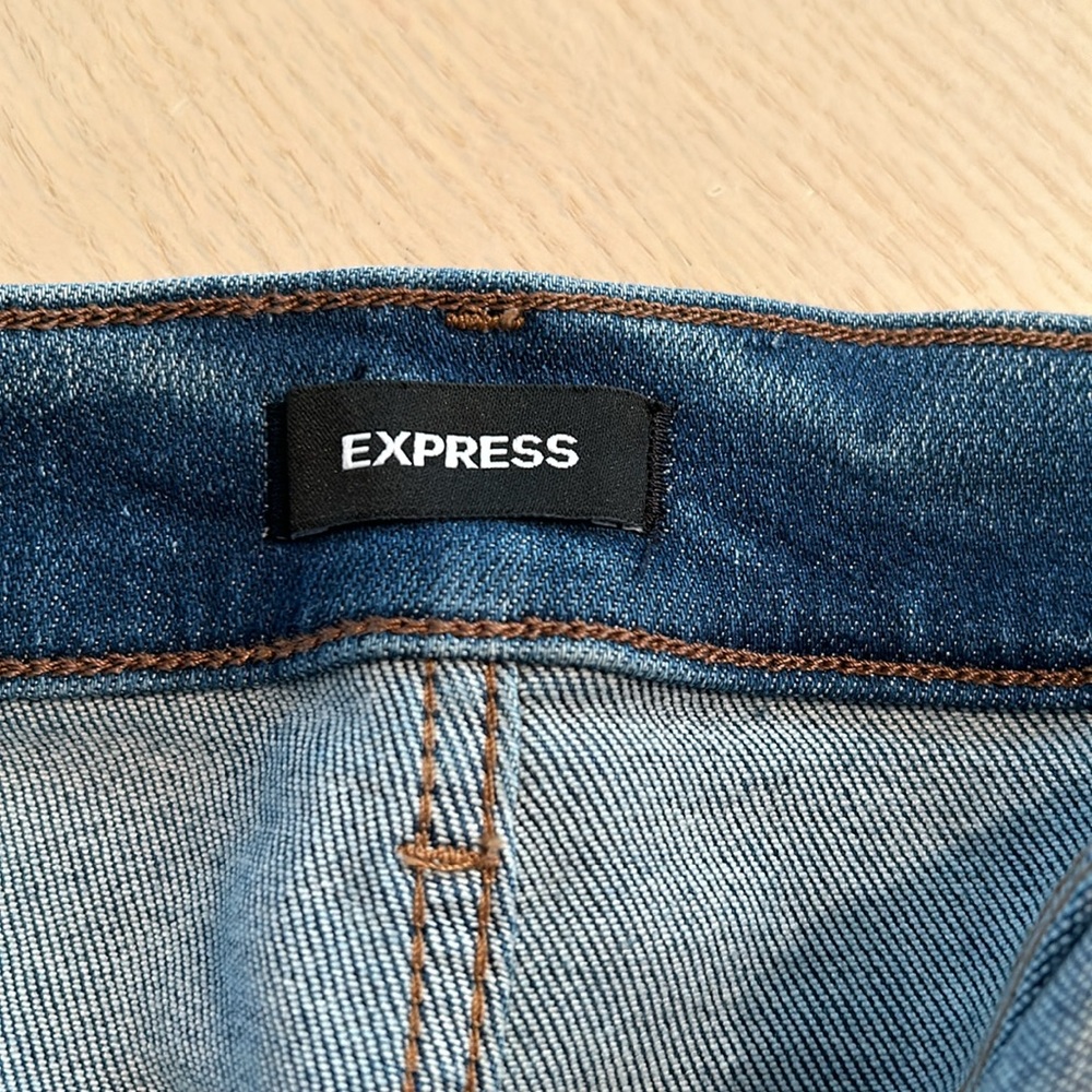 Express Mid Rise Jeans - Picture 7 of 12